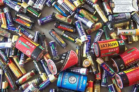 废旧电池要回收√专业回收旧电瓶-专业锂电池回收厂家